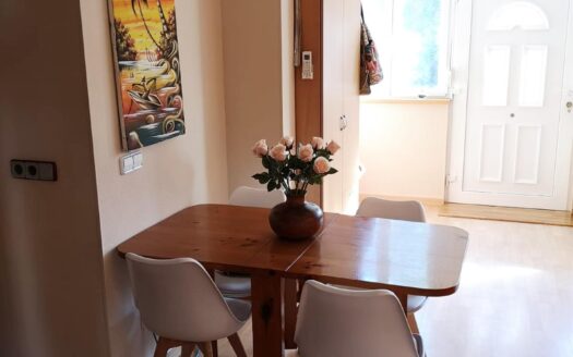 MAS FUMATS –  Apartamento completamente reformado.