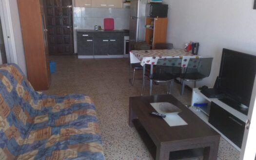 EMPURIABRAVA – Piso en primera linea de mar